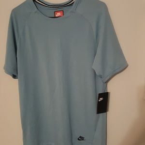 Nike tshirt